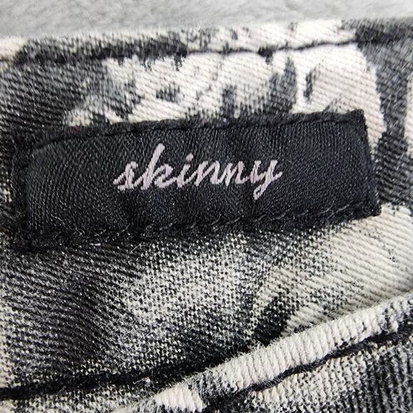 Seven7 Jeans Womens 10 Gray Black Floral Low Rise Skinny Leg Stretch Denim Roses - Picture 5 of 10